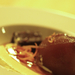 Desszert - Vaníliafagyi brownieval és chilis borban párolt körté
